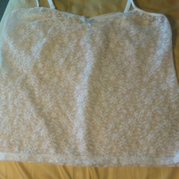 3 avail. CAMISOLES LADIES SELLING 3 ( WHITE, RED , LIGHT PINK) SZ. LG - Picture 2 of 6